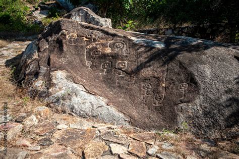 Zona Arqueol Gica De Palma Sola Petrograbados Periodo Preclasico En