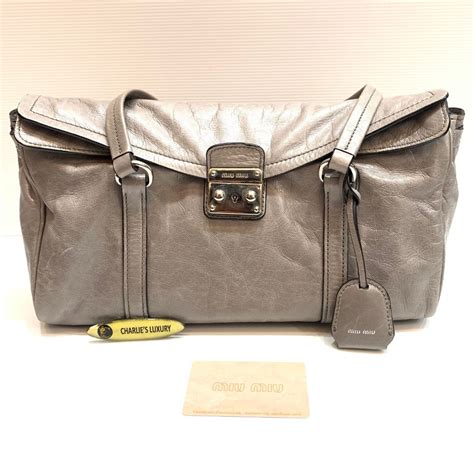 Miu Miu Vitello Shine Leather Grey With Card Db Pengganti Barang Mewah