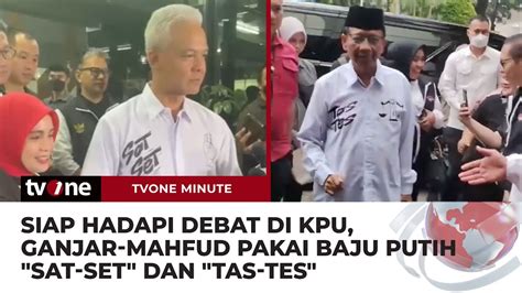 Kompak Ganjar Mahfud Pakai Baju Putih Bertuliskan Sat Set Dan Tas