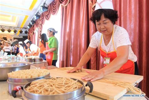 Th Naked Oat Flour Cooking Competition Held In China S Inner Mongolia