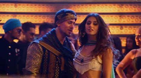 Watch Tiger Shroff Disha Patani Hoof It On Baaghi 2 Song Mundiyan