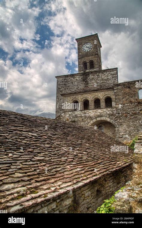 Gjirokaster Schloss Tourismus Fotos Und Bildmaterial In Hoher