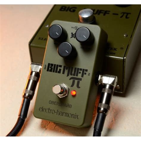 Electro Harmonix Green Russian Big Muff Pi Fuzz Pedal