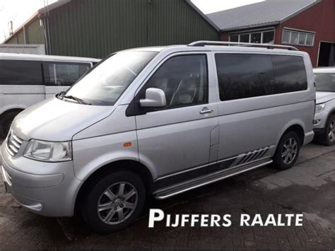 Volkswagen Transporter T5 25 Tdi Schrottauto 2007 Metallic Silber