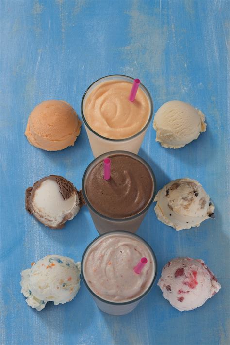 Baskin-Robbins' Blueberry Muffin Ice Cream For March 2019 Is A Sweet ...