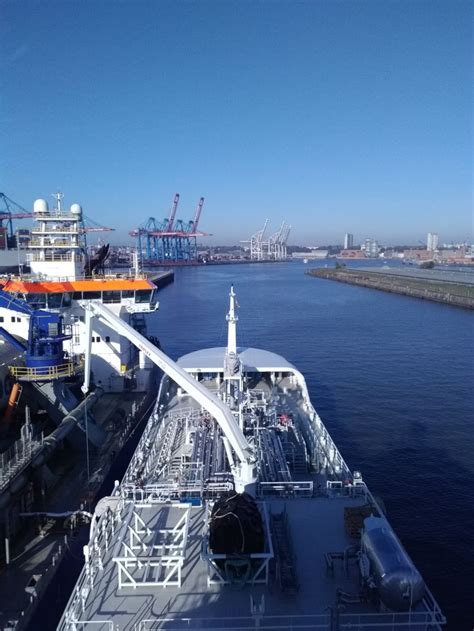 Gasum Completes First Ship To Ship LNG Bunkering Op Of Cruise Vessel In