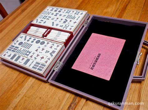 Classic Nintendo Mahjong Set And Hanafuda Cards Gakuranmangakuranman