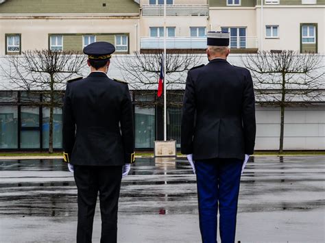 Gendarmerie Du Calvados On Twitter Hommage Cet Apr S Midi Les