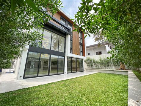 Modern House For Sale In White Plains Quezon City Near Green Meadows