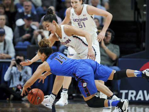 Kia Nurses Career High Leads Uconn Womens Basketball Over Depaul