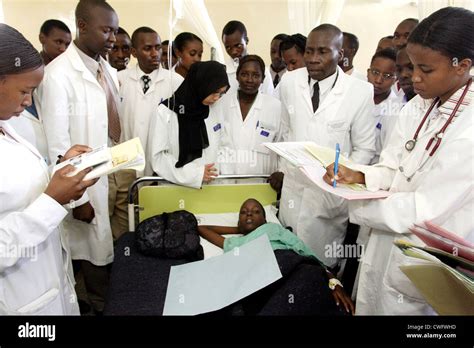 Group Of Doctors Kenya Hi Res Stock Photography And Images Alamy