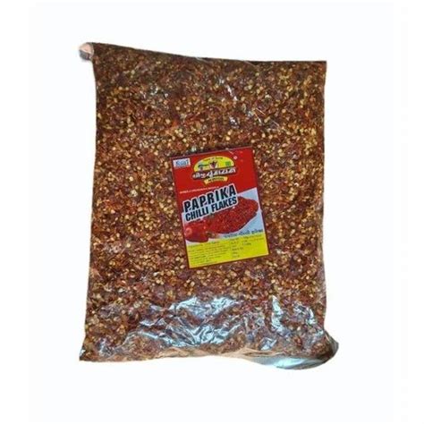 Red Kg Paprika Chilli Flakes At Rs Packet In Surat Id