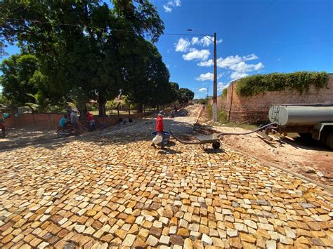 Prefeitura de Miguel Alves realiza obras de calçamento de ruas da