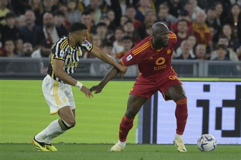 Bremer Lukaku 1 1 Entre La Roma Et La Juventus Giallorossi Angoisse