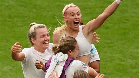 England Women 2-1 Germany Women (AET): Chloe Kelly's extra-time seals ...