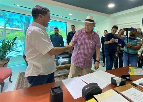 Ejecutivo Regional Renueva Contrato De Comodato De La Sede Del Inces En