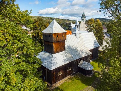 Zabytkowy Kościół pw Świętych Apostołów Szymona i Judy Tadeusza w