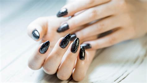 'Black Nail Theory': TikTok's Favorite Confidence Hack
