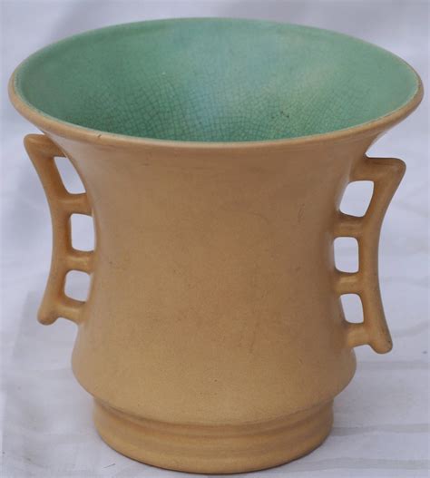 Rumrill Vase Art Deco Red Wing Pottery Rumrill Handled Vase 636 Yellow