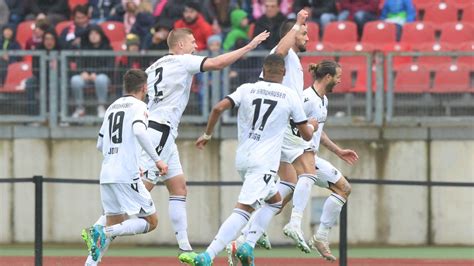 Sv Sandhausen Schockt N Rnberg Sp T Fcn L Sst Nach Heimniederlage Im