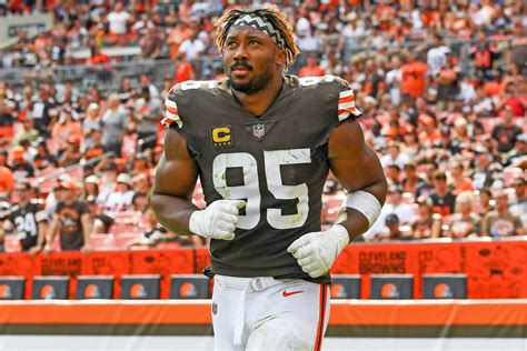 Browns Myles Garrett Hospitalized After Being Involved In An Accident