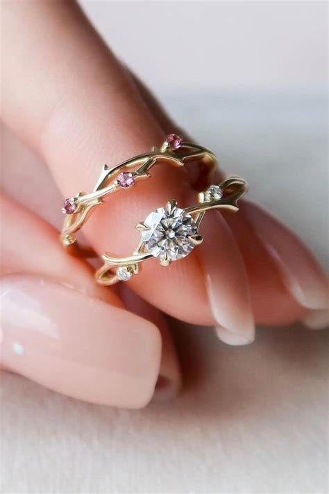 27 Unique Engagement Rings That Will Make Her Happy Oh So Perfect