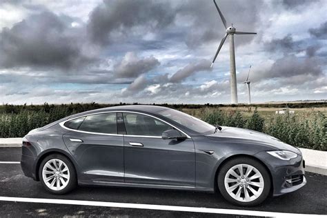 Tesla Model S Car Review