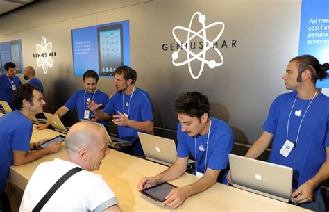 Apple Genius Bar Customer Service