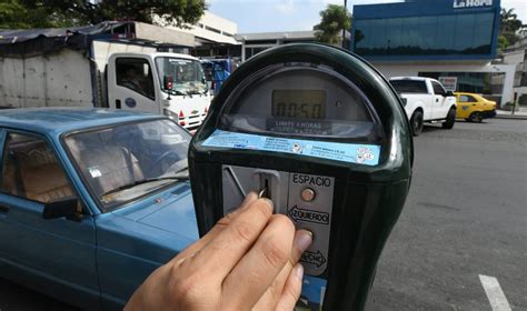 Alcaldía de Guayaquil aplaza para junio cobro de multas por