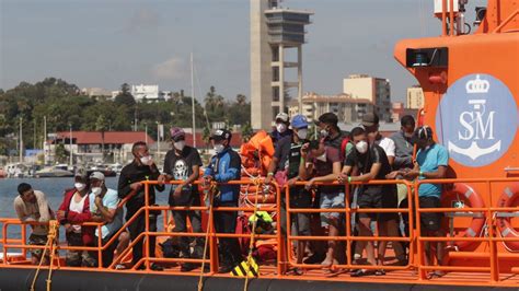 Salvamento Marítimo rescata a 264 personas en cuatro botes en la Ruta