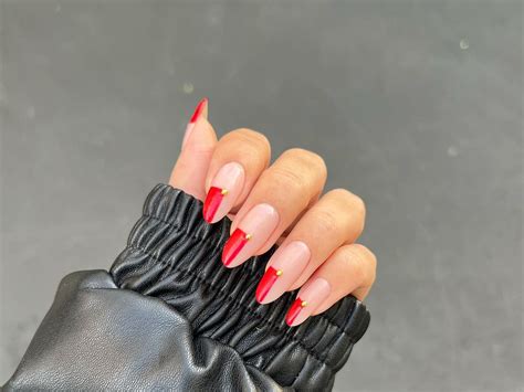 12 Christmas Nail Designs To Elevate Your Holiday Look EĞİtİm KÜltÜr