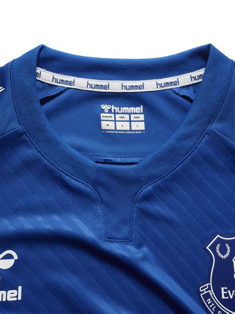 Les Nouveaux Maillots Hummel 2020 2021 De Everton Footpack