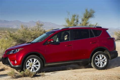 2013 Toyota RAV4 Limited: 5 Reasons to Buy - Autotrader