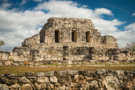 Escritura olmeca sistema y ejemplos CultuMéxico