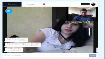 Hot Brunette Spreading Her Sexy Pussy On Chat