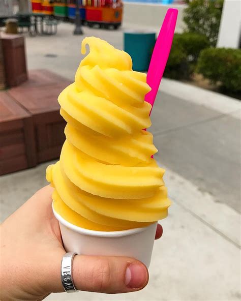 Pineapple Whip 🍍 🍦 Pineapple Whip Coconut