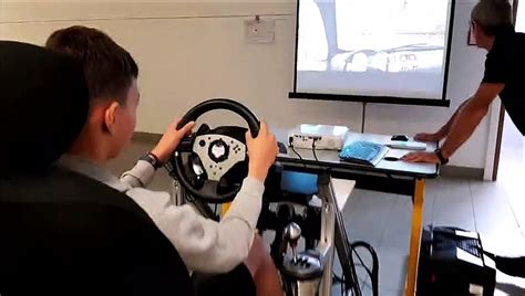 La sécurité routière sur simulateur au lycée professionnel Ligier