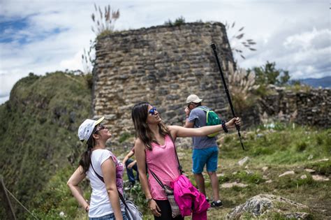 Turista Conoce Sobre Procedimiento De Sunat Para Devolución De Igv