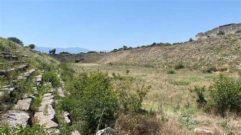 How to Visit Aphrodisias Ancient City Ruins in Turkey