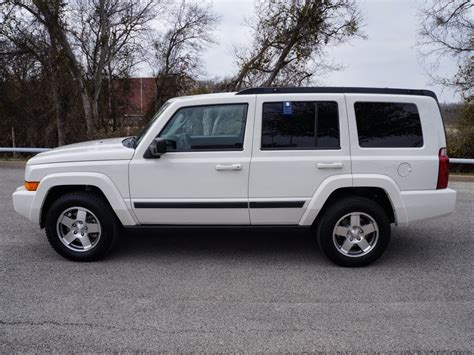 TDY Sales 817-243-9840 — $13,995 For Sale - White 2009 Jeep Commander ...