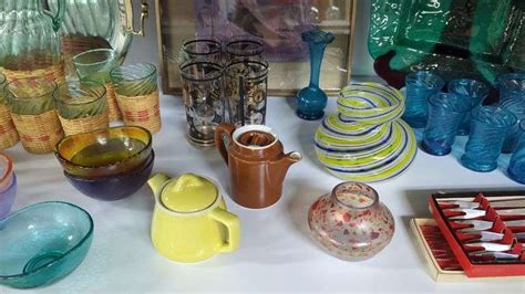 Lot Of Vintage Glassware Blue Pitcher And Glasses Art Glass Vase Etc Dixons Auction At Crumpton