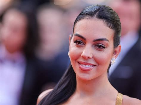 Georgina Rodriguez Criticat Dup Ce Le A Oferit Fetelor Ei Cadouri