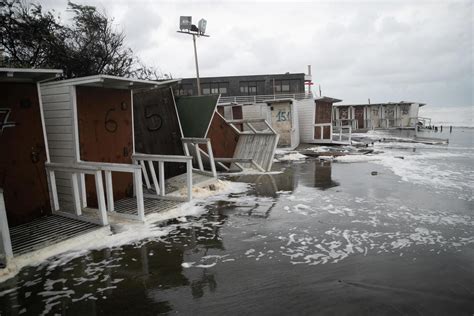 Mareggiata Ostia Stabilimenti Balneari Distrutti I Gestori Danni