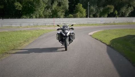 BMW Breaks The Ice With An Autonomous BMW R1200GS DriveMag Riders