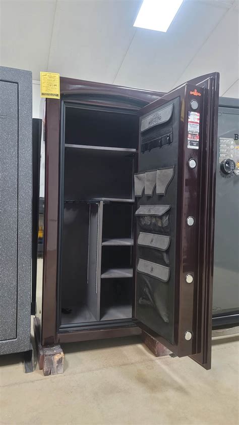 Master 25 Parkers Safes And Security Luxury Home Vaults And Gun Safes