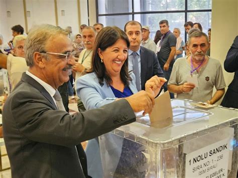 Hdp Yeni Genel Ba Kanlar N A Klad Pervin Buldan Demokratik