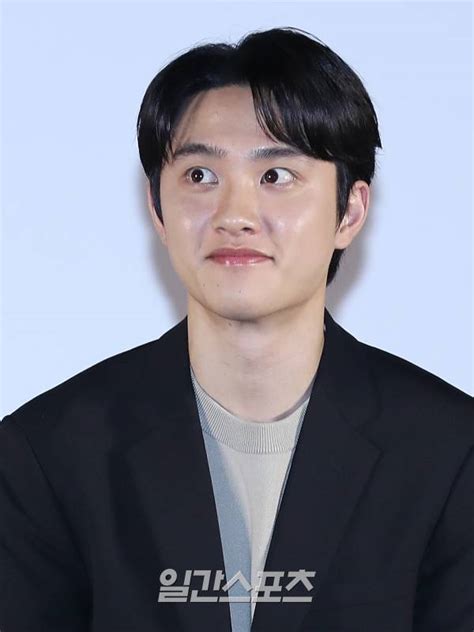 돋뽕 on Twitter 도경수 왕자님 입장이오 https naver me Go5Aii5z 도경수 귀여워 https