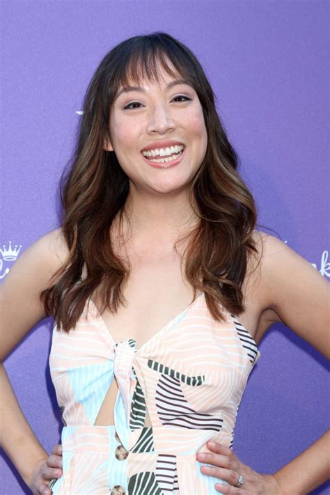 9 Hot Sexy Elizabeth Ho Bikini Pics