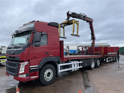 VOLVO FM370 6X2 FLATBED CRANE 2011 WA11 AFK Walker Movements