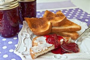 Fresh Strawberry Jam | FaveSouthernRecipes.com